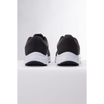 10. Under Armour Charged Pursuit 3 Twist M 3025945-100 Schuhe
