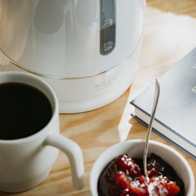 9. Wasserkocher ADLER AD 1385W weiß