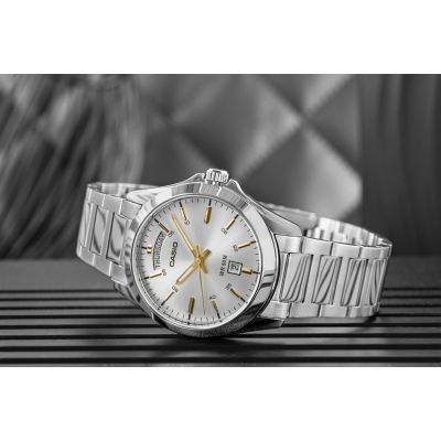 6. Herrenuhr CASIO MTP-1370D-7A2VDF + Box