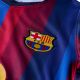 8. Nike FC Barcelona Heimtrikot für Kinder 2026/27, Burgunderrot/Blau, II1624 683