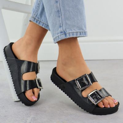 8. Zaxy RR285058 W INT2135C Flip-Flops