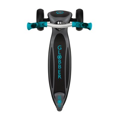 18. Globber Master Prime 3-Rad-Scooter / Schwarz - Blaugrün 664-105