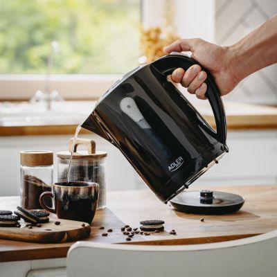 8. ADLER AD 1244b Wasserkocher schwarz