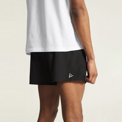 7. Herren CORE ESSENCE SHORTS 2 M