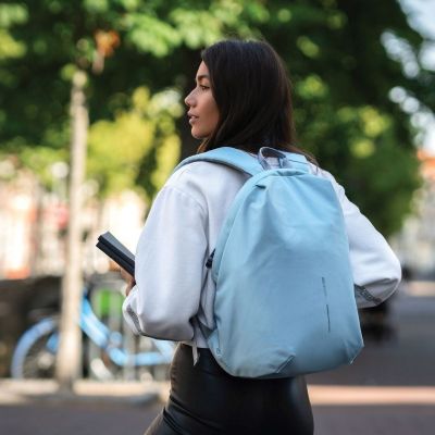 16. XD DESIGN ANTI-DIEBSTAHL-RUCKSACK BOBBY SOFT GRÜN P/N: P705.797