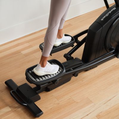 6. Nordictrack Ellipsentrainer, programmierbar, Airglide LE, NTEL89824