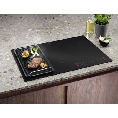 5. Electrolux EIS82453IZ SaphirMatt Induktionskochfeld 78 cm | SenseBoil | Hob2Hood | PowerBoost | Mattschwarz | Rahmenlos