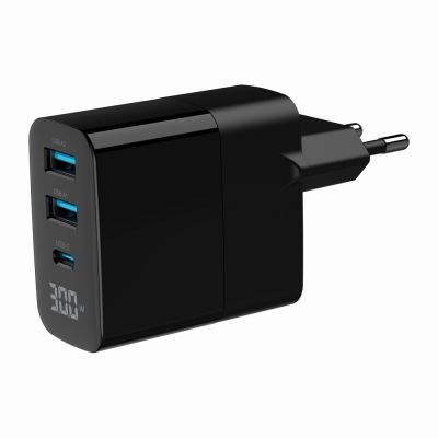 5. GEMBIRD 3-Port-GaN-USB-Schnellladegerät (PD) (2x USB-A + 1x USB Typ-C), 30 W, LCD, Schwarz