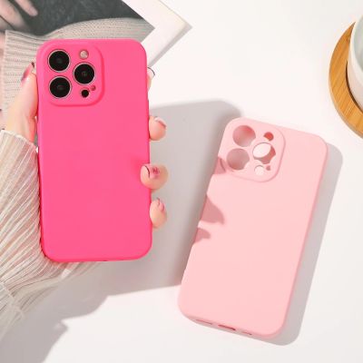 11. Silikonhülle iPhone 14 Plus Silikonhülle rosa
