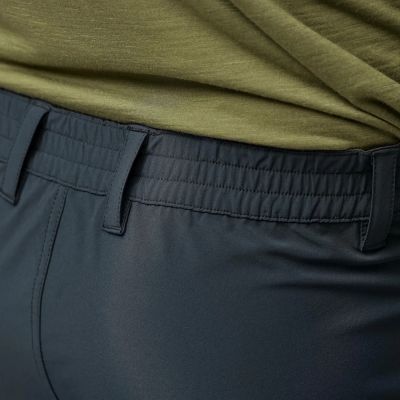 9. Fjällräven Abisko Trail Stretch Shorts M F12200165-555