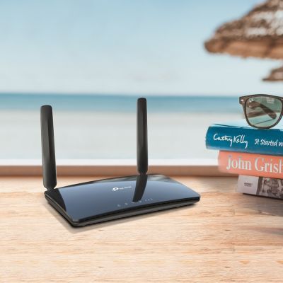 8. TP-LINK Archer MR400 Router (schwarz)