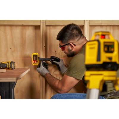 12. Stanley FATMAX STHT77616-0 Dreh- und Linearwasserwaage 30 m