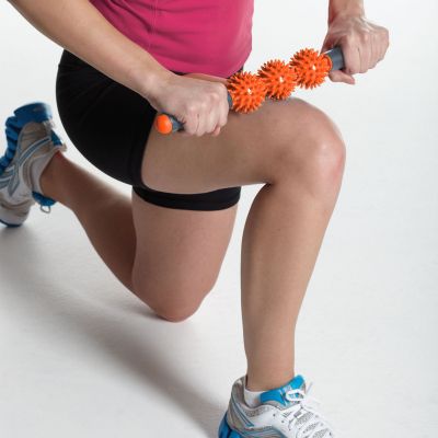 16. GAIAM KÖRPERMASSAGEGERÄT MIT BEWEGLICHEN MUTTERN 58255