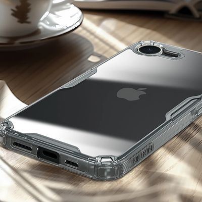 8. Nillkin Nature Pro Hülle für iPhone 16e / 17e - Transparent
