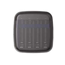 XTAR Ladegerät für R03 / AAA und R6 / AA Li-Ion 1,5V / NiMH BC4 Akkus