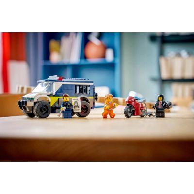 9. LEGO City 60479 Polizeigefängnistransporter