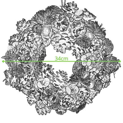 5. Dekorativer Kranz 34 cm, grün, mit Zapfen und Weihnachtskugeln – Mica Decorations