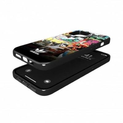 7. Adidas OR Snap Case Graphic AOP für iPhone 12 Pro Max - mehrfarbig