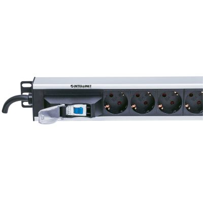 4. INTELLINET VERTICAL RACK POWER STRIP 12 GN