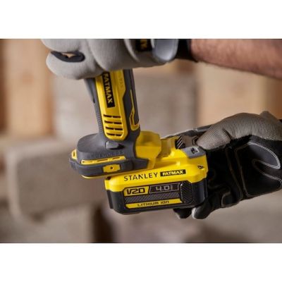 6. STANLEY SFMCG700B Winkelschleifer