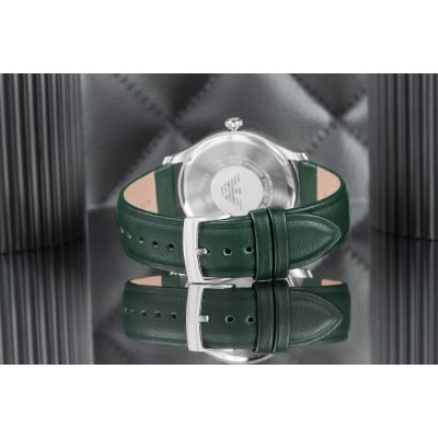 7. Emporio Armani Dario AR11749 Herrenuhr + Box
