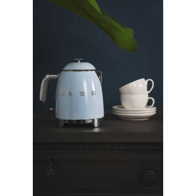 10. SMEG Wasserkocher KLF05PBEU 0,8 l pastellblauer Mini-Wasserkocher
