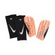 Nike Mercurial Lite Fußball-Schienbeinschoner Orange DN3611 852 M