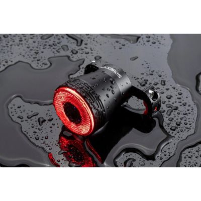 6. Rockbros Q5 Fahrradrücklicht mit intelligentem Stoppsystem, Schwarz