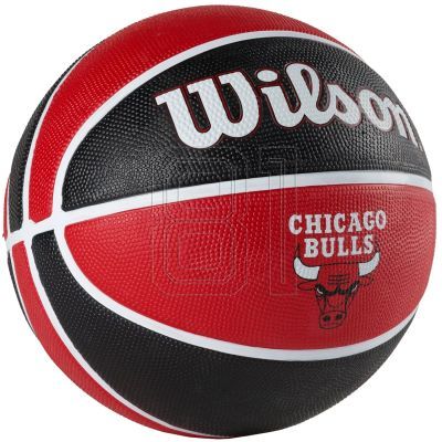 5. Wilson NBA Team Chicago Bulls Ball WTB1300XBCHI