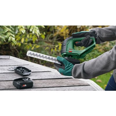 5. Bosch AdvancedShear 18V-10 Akku-Grasschere 10 cm Lithium-Ionen (Li-Ion) Schwarz, Grün