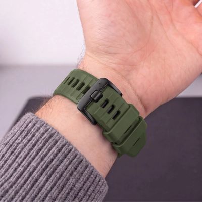 7. Tech-Protect Silicone Armband für Garmin Fenix 5 / 6 / 6 Pro / 7 / 8 / 8 Pro / E / 9 / 9 Pro (51 mm) – Grün