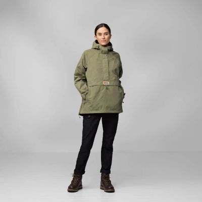 6. Fjällräven Vardag Anorak W Softshelljacke F87009-620