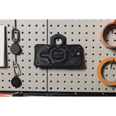 12. Urban Armor Gear Monarch Mag2 Doppelmagnetischer Ringständer