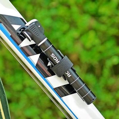 4. Rockbros JG-1040B kleine Fahrradpumpe - schwarz