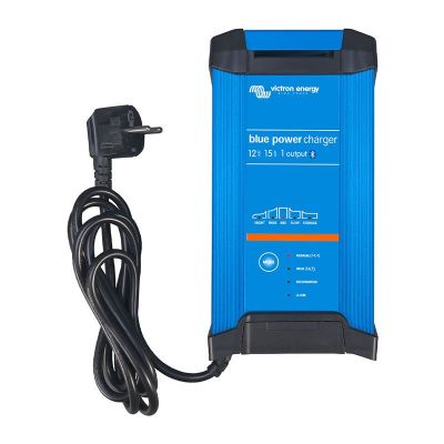 Victron Energy Blue Smart IP22 Ladegerät 12V/15A BPC121542002