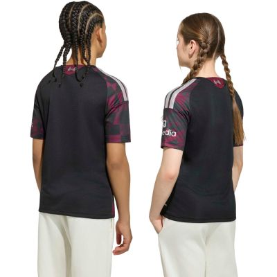 4. adidas Liverpool FC 26/27 Auswärtstrikot für Kinder, Schwarz und Rosa KB8284