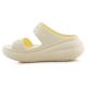 4. Crocs Classic Crush Sandale Buttercreme 207670-76O
