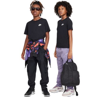 7. Nike Sportswear Kinder-T-Shirt Schwarz FZ5177 010