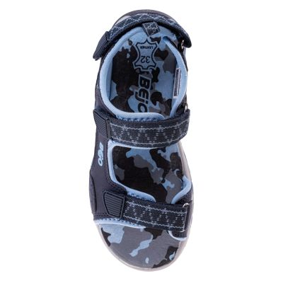 9. Bejo Alisi Jr 92800401045 Sandalen