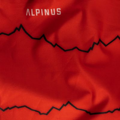 11. Alpinus Zuzi Alp Hos Schornstein 1