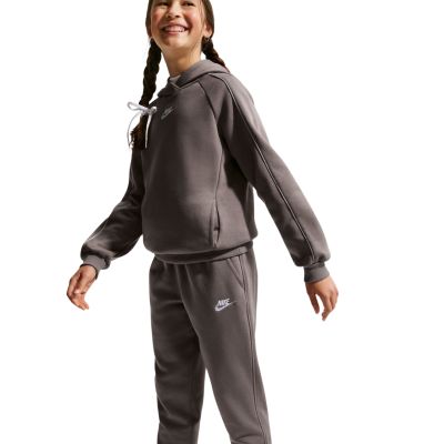 6. Nike Sportswear Club Fleece Kinder-Trainingsanzug Grau HQ9318 289