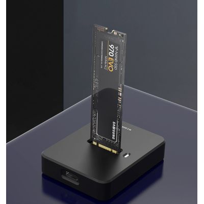 9. GEMBIRD M.2 SATA & NVMe SSD Dockingstation Schwarz
