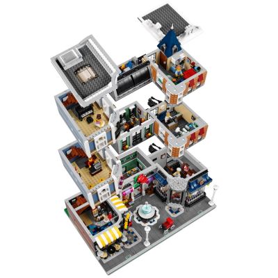 3. LEGO Creator Expert 10255 – Montageplatz