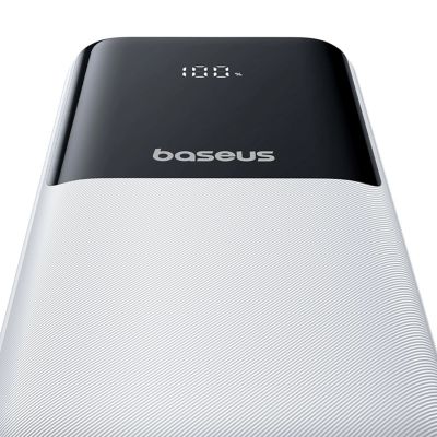 6. Baseus Lipow 20000mAh 22,5W Powerbank mit zwei integrierten Kabeln und zusätzlichem Baseus Simple USB-A-auf-USB-C-Kabel (3A, 20 cm) – weiß