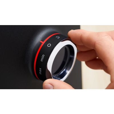 5. Bosch Series 4 MFWS450B Fleischwolf (1900W; schwarz)