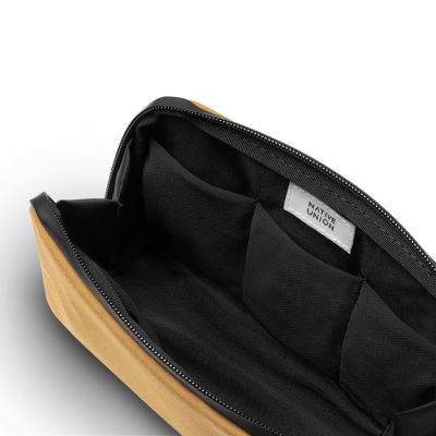 5. Native Union W.F.A Stow Lite Organizer – Organizer für Zubehör mobiler Geräte (Kraft)