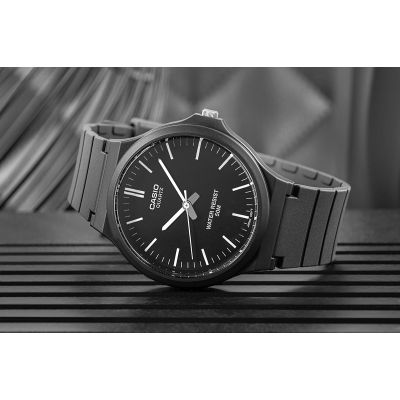 6. Herrenuhr CASIO MW-240-1EVDF + Box